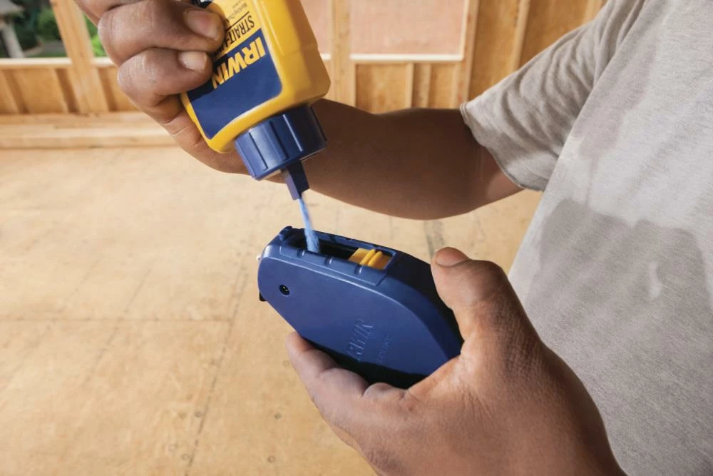 IRWIN Chalk Reels STRAIT-LINE SPEEDLINE 100-ft Chalk Reel 4 IRWIN Chalk Reels STRAIT-LINE SPEEDLINE 100-ft Chalk Reel - Image 2